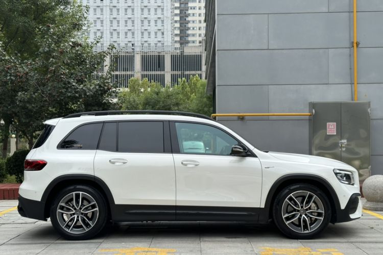 Used Mercedes-Benz GLB AMG 2022 AMG GLB 35 4MATIC Exterior 3