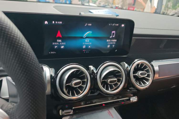 Used Mercedes-Benz GLB AMG 2021-Year Restyled AMG GLB 35 4MATIC Audio And AC Panel