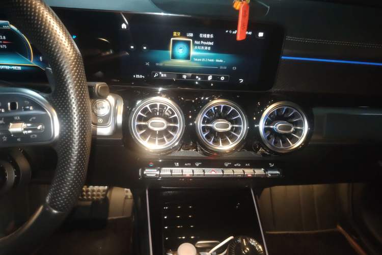 Used Mercedes-Benz GLB AMG 2021 AMG GLB 35 4MATIC Audio And AC Panel