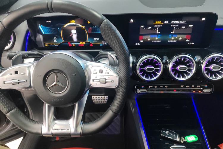 Used Mercedes-Benz GLB AMG 2021 AMG GLB 35 4MATIC Center Console