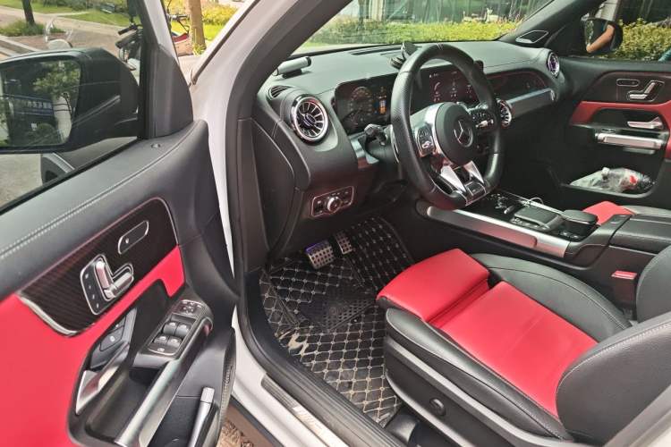 Used Mercedes-Benz GLB AMG 2021 AMG GLB 35 4MATIC Driver Seat