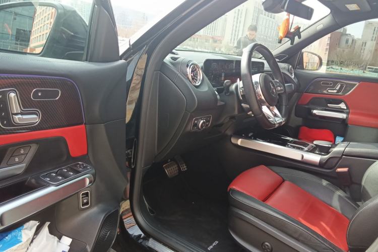 Used Mercedes-Benz GLB AMG 2021-Year Restyled AMG GLB 35 4MATIC Driver Seat