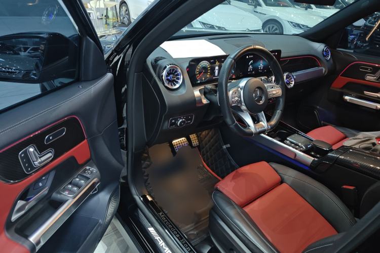 Used Mercedes-Benz GLB AMG 2021-Year Restyled AMG GLB 35 4MATIC Driver Seat