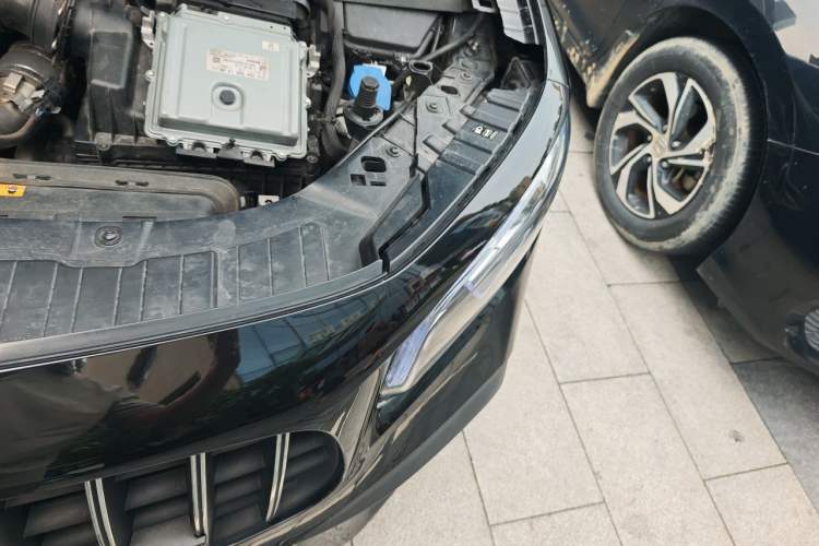Used Mercedes-Benz GLB AMG 2021-Year Restyled AMG GLB 35 4MATIC Engine Bay Left