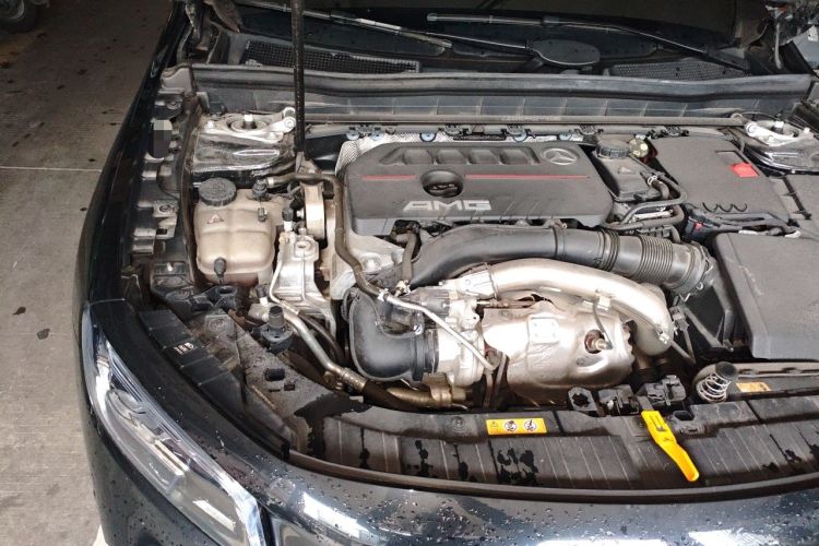Used Mercedes-Benz GLB AMG 2021-Year Restyled AMG GLB 35 4MATIC Engine Bay Right
