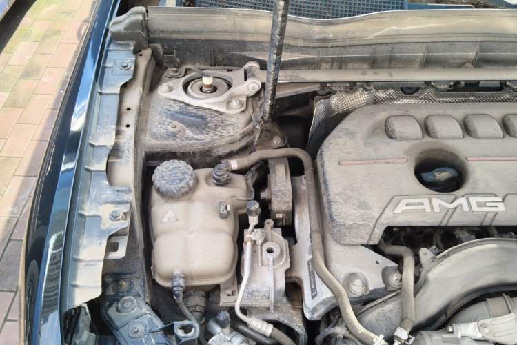 Used Mercedes-Benz GLB AMG 2021-Year Restyled AMG GLB 35 4MATIC Engine Bay Right