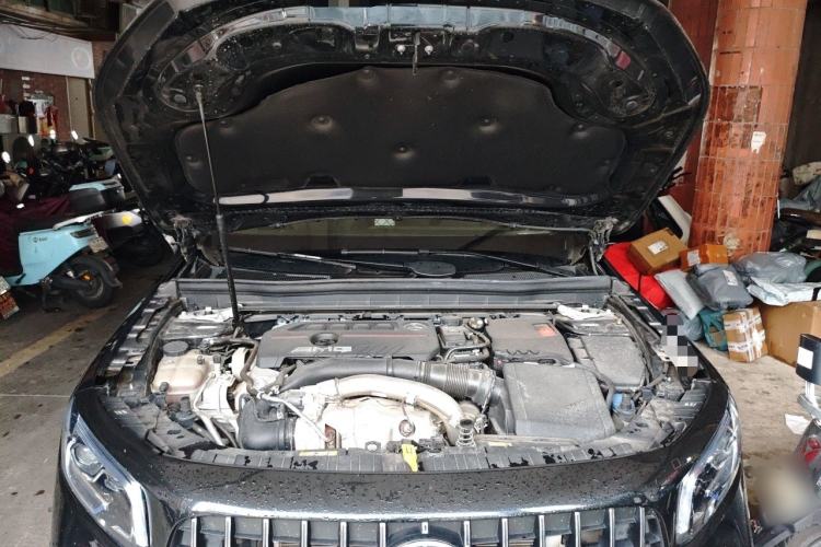 Used Mercedes-Benz GLB AMG 2021-Year Restyled AMG GLB 35 4MATIC Engine Bay