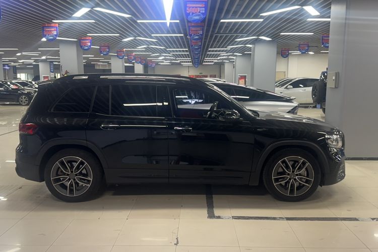 Used Mercedes-Benz GLB AMG 2021-Year Restyled AMG GLB 35 4MATIC Exterior 2