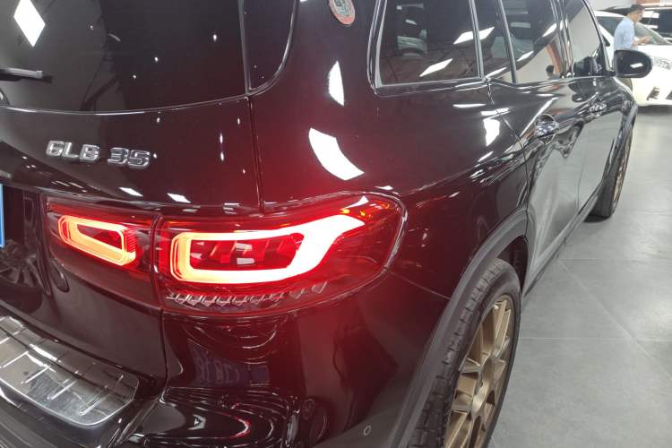 Used Mercedes-Benz GLB AMG 2021-Year Restyled AMG GLB 35 4MATIC Exterior 3