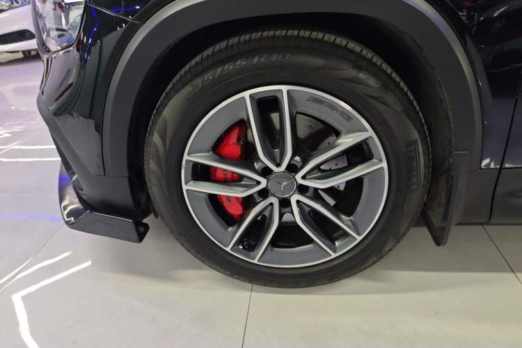 Used Mercedes-Benz GLB AMG 2021-Year Restyled AMG GLB 35 4MATIC Exterior 7