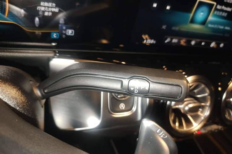 Used Mercedes-Benz GLB AMG 2021 AMG GLB 35 4MATIC Gear Lever
