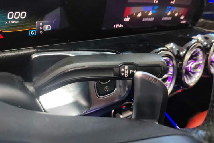 Used Mercedes-Benz GLB AMG 2021 AMG GLB 35 4MATIC Gear Lever