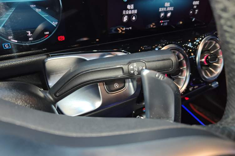 Used Mercedes-Benz GLB AMG 2021-Year Restyled AMG GLB 35 4MATIC Gear Lever