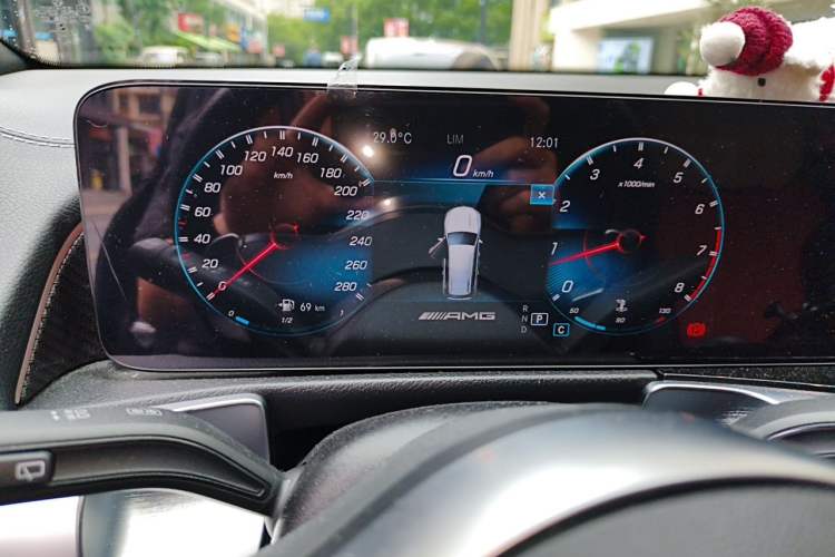 Used Mercedes-Benz GLB AMG 2021-Year Restyled AMG GLB 35 4MATIC Instrument Cluster