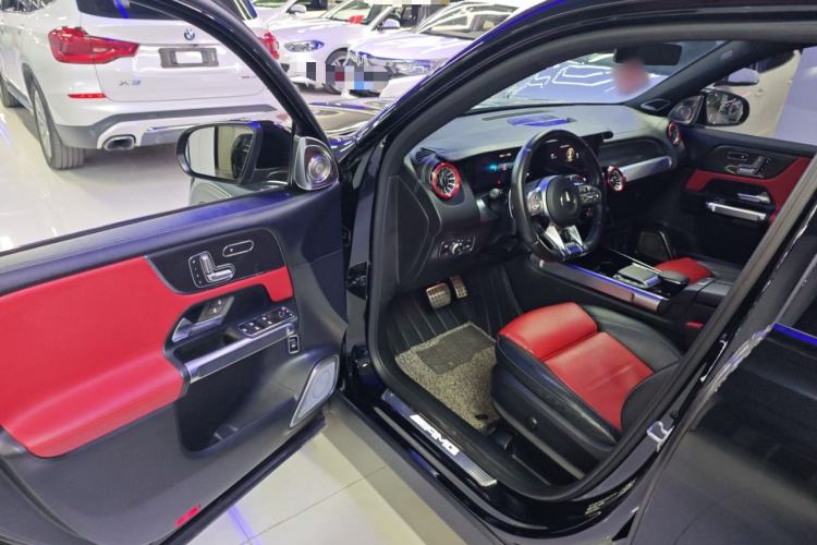 Used Mercedes-Benz GLB AMG 2021-Year Restyled AMG GLB 35 4MATIC Interior 3