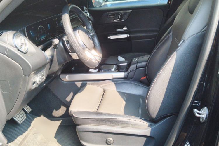 Used Mercedes-Benz GLB AMG 2021-Year Restyled AMG GLB 35 4MATIC Left Front Seat