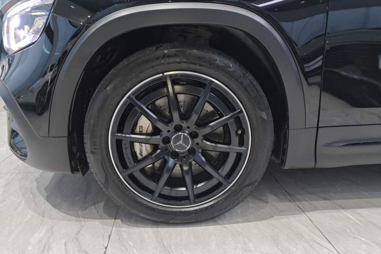 Used Mercedes-Benz GLB AMG 2021-Year Restyled AMG GLB 35 4MATIC Left Front Wheel Hub