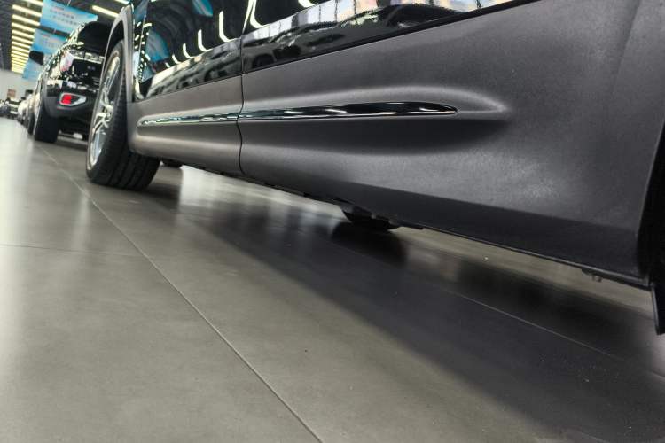 Used Mercedes-Benz GLB AMG 2021 AMG GLB 35 4MATIC Left Side Sill