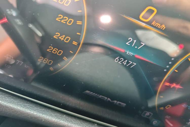 Used Mercedes-Benz GLB AMG 2021 AMG GLB 35 4MATIC Odometer Close Up