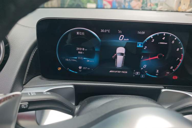 Used Mercedes-Benz GLB AMG 2021-Year Restyled AMG GLB 35 4MATIC Odometer Close Up