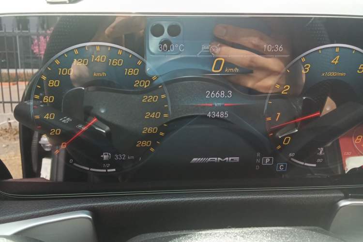 Used Mercedes-Benz GLB AMG 2021-Year Restyled AMG GLB 35 4MATIC Odometer Close Up
