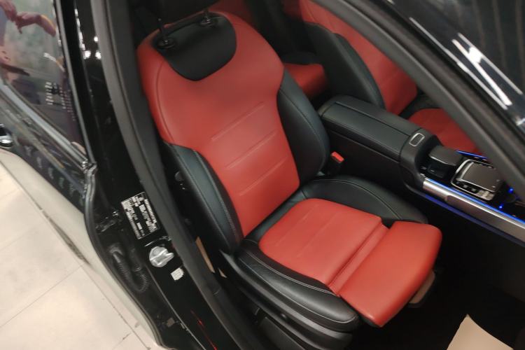 Used Mercedes-Benz GLB AMG 2021 AMG GLB 35 4MATIC Right Front Seat