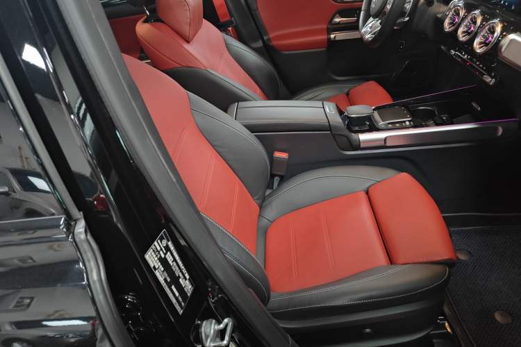 Used Mercedes-Benz GLB AMG 2021-Year Restyled AMG GLB 35 4MATIC Right Front Seat