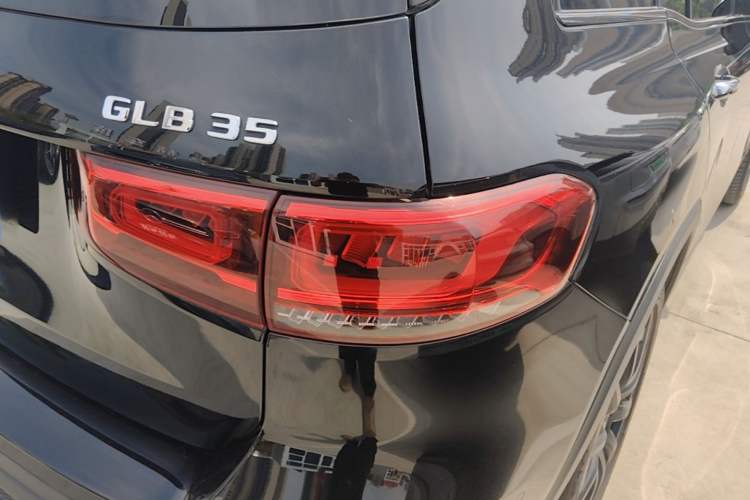 Used Mercedes-Benz GLB AMG 2021-Year Restyled AMG GLB 35 4MATIC Right Rear Taillight