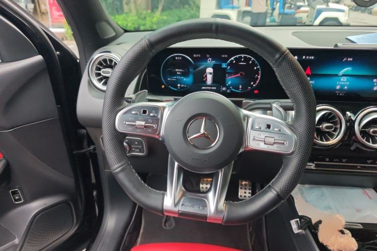 Used Mercedes-Benz GLB AMG 2021-Year Restyled AMG GLB 35 4MATIC Steering Wheel
