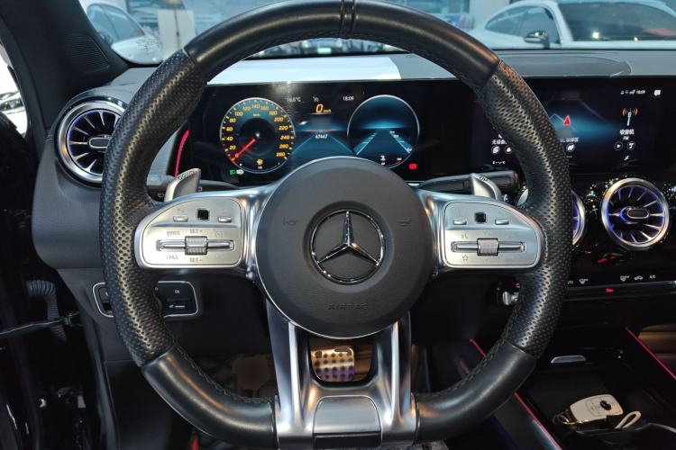 Used Mercedes-Benz GLB AMG 2021-Year Restyled AMG GLB 35 4MATIC Steering Wheel