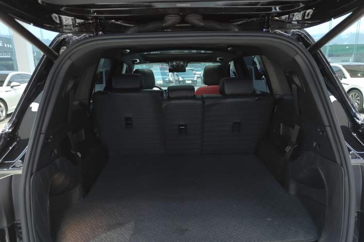 Used Mercedes-Benz GLB AMG 2021-Year Restyled AMG GLB 35 4MATIC Trunk
