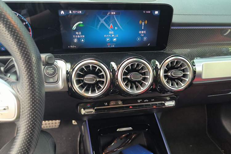 Used Mercedes-Benz GLB AMG 2021-Year Restyled AMG GLB 35 4MATIC Audio And AC Panel