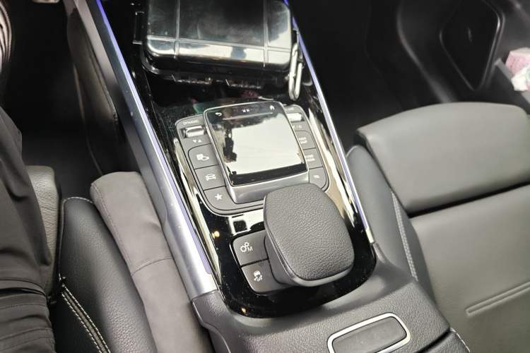 Used Mercedes-Benz GLB AMG 2021 AMG GLB 35 4MATIC Gear Lever
