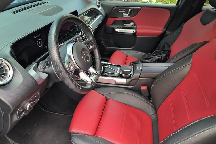 Used Mercedes-Benz GLB AMG 2021-Year Restyled AMG GLB 35 4MATIC Left Front Seat