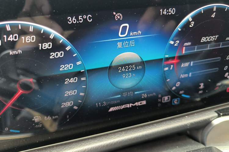 Used Mercedes-Benz GLB AMG 2021-Year Restyled AMG GLB 35 4MATIC Odometer Close Up