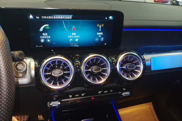 Used Mercedes-Benz GLB AMG 2021 AMG GLB 35 4MATIC Audio And AC Panel
