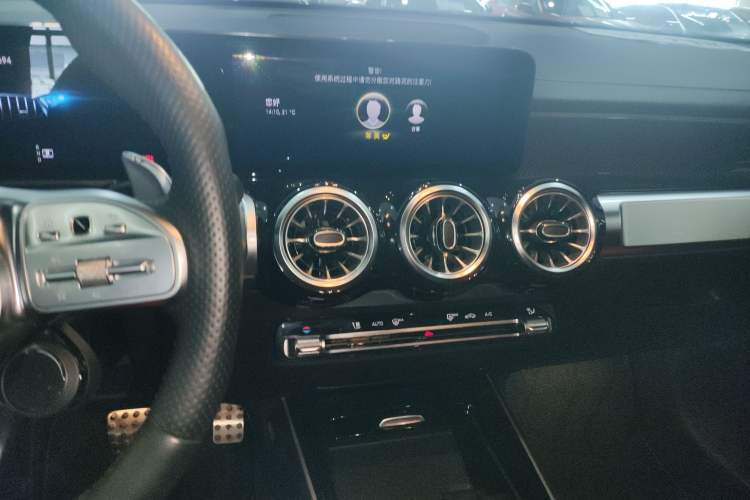 Used Mercedes-Benz GLB AMG 2021-Year Restyled AMG GLB 35 4MATIC Audio And AC Panel