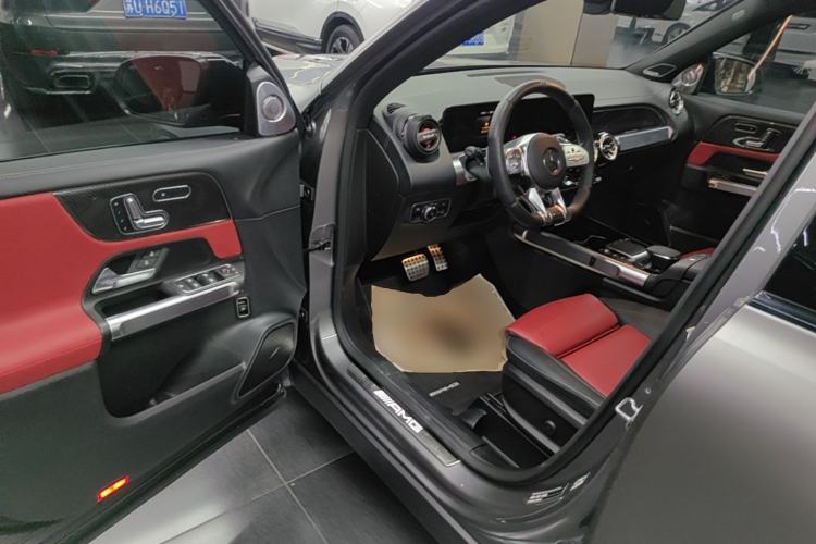 Used Mercedes-Benz GLB AMG 2021-Year Restyled AMG GLB 35 4MATIC Driver Seat