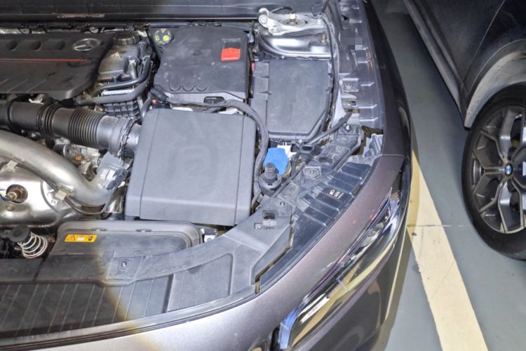 Used Mercedes-Benz GLB AMG 2021-Year Restyled AMG GLB 35 4MATIC Engine Bay Left