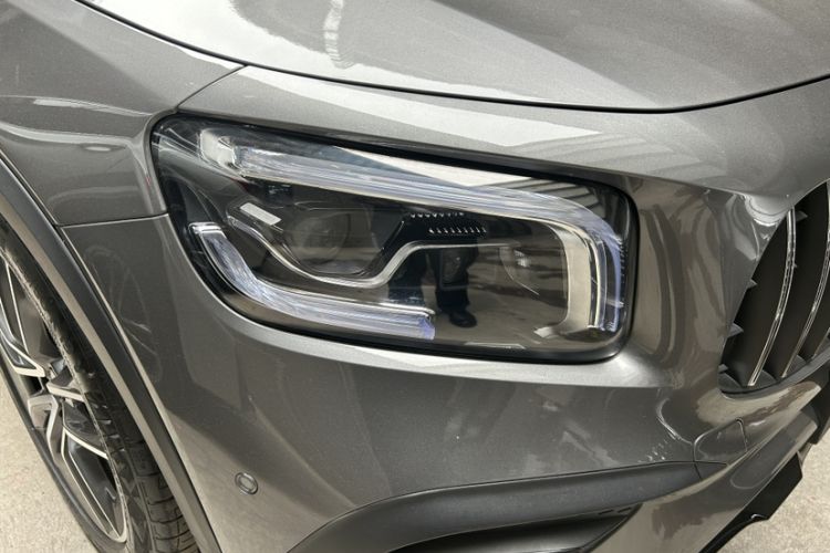 Used Mercedes-Benz GLB AMG 2021-Year Restyled AMG GLB 35 4MATIC Exterior 4