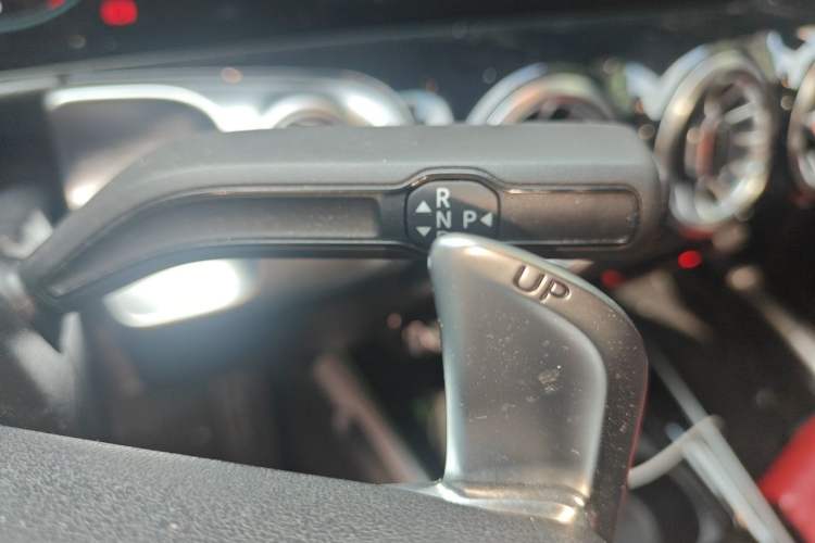 Used Mercedes-Benz GLB AMG 2021-Year Restyled AMG GLB 35 4MATIC Gear Lever