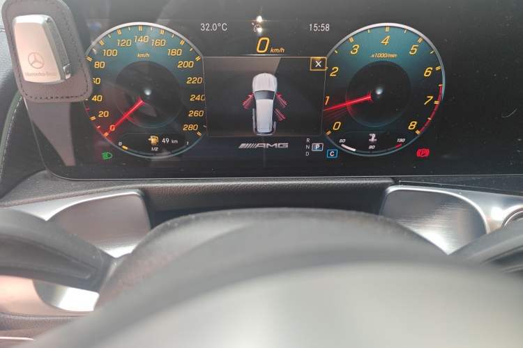 Used Mercedes-Benz GLB AMG 2021-Year Restyled AMG GLB 35 4MATIC Instrument Cluster