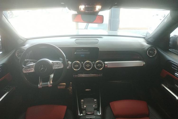 Used Mercedes-Benz GLB AMG 2021 AMG GLB 35 4MATIC Interior 2