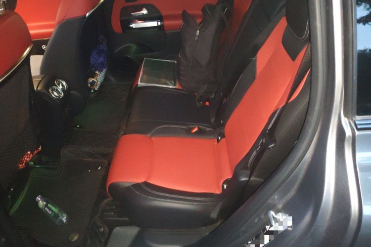 Used Mercedes-Benz GLB AMG 2021 AMG GLB 35 4MATIC Interior 4