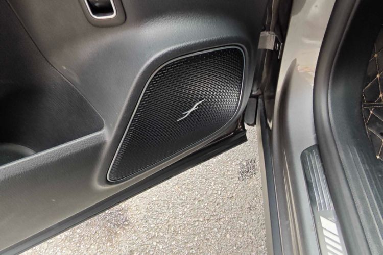 Used Mercedes-Benz GLB AMG 2021-Year Restyled AMG GLB 35 4MATIC Interior 6