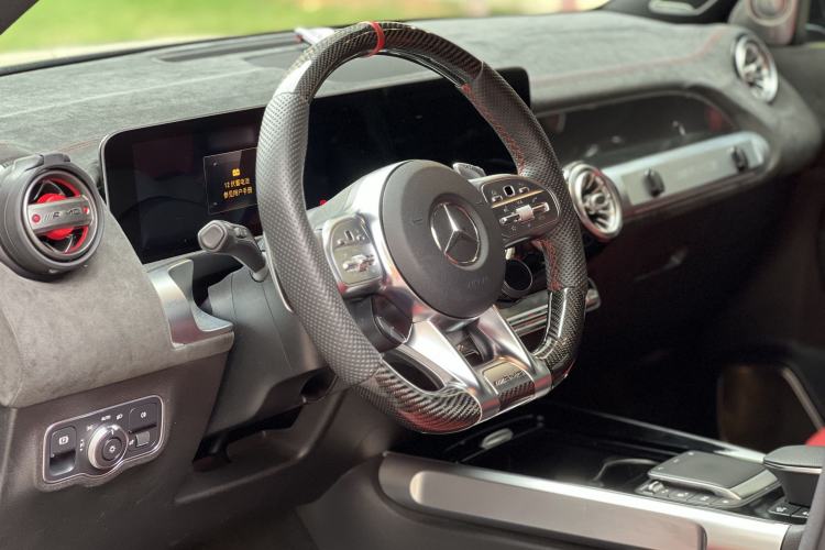 Used Mercedes-Benz GLB AMG 2021 AMG GLB 35 4MATIC Interior 7