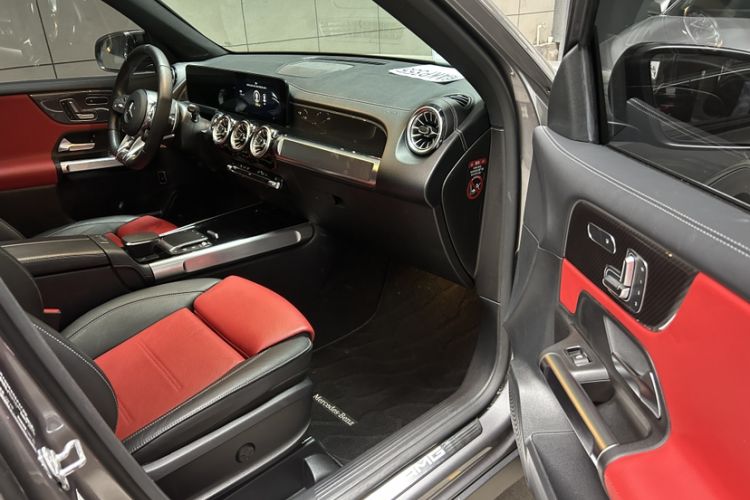 Used Mercedes-Benz GLB AMG 2021-Year Restyled AMG GLB 35 4MATIC Interior 9