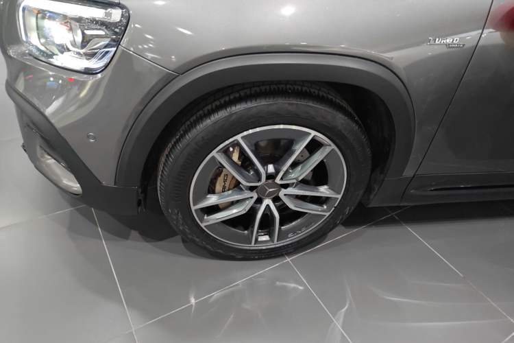 Used Mercedes-Benz GLB AMG 2021-Year Restyled AMG GLB 35 4MATIC Left Front Wheel Hub