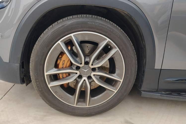 Used Mercedes-Benz GLB AMG 2021 AMG GLB 35 4MATIC Left Front Wheel Hub