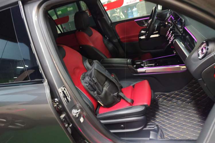 Used Mercedes-Benz GLB AMG 2021-Year Restyled AMG GLB 35 4MATIC Right Front Seat